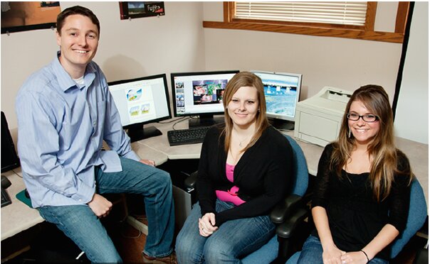 Atmospheric Science Director of Undergraduate Studies Eric Snodgrass sits with students. 